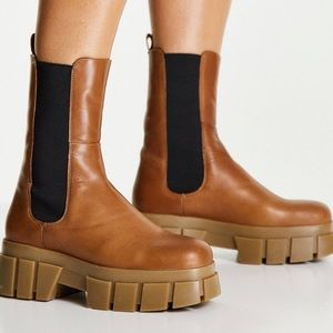 Chunky Chelsea Ankle Boots